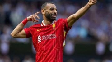 مراد مكرم يرد على منتقدي محمد صلاح (صورة)