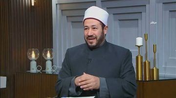 هل نسيان التشهد الأوسط يبطل الصلاة؟.. أمين الفتوى يجيب