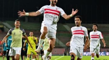 ناصر منسي يقود هجوم الزمالك بقوة وإصرار أمام المصري في الدوري الممتاز