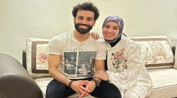 شقيقة محمد صلاح تتألق بفستان أسود في حفل زفاف الإعلامية ريهام عياد (صور)